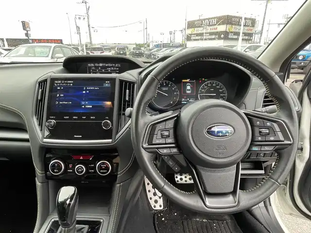 スバル ＸＶ ハイブリッド アドバンス スタイルエディション 徳島県 2022(令4)年 1.9万km クリスタルホワイトP 純正ナビ(CN-FX810D)/(CD・DVD・BD/Bluetooth/TV)/フロント・サイド・バックカメラ/社外ETC/ステアリングスイッチ/衝突被害軽減システム/追従機能付クルーズコントロール/レーンキープアシスト/ダウンヒルアシストコントロール/LEDヘッドライト/フロントフォグライト/オートライト/ハーフレザーシート/前席パワーシート/前席シートヒーター/D席シートメモリー/電動パーキングブレーキ/純正18インチアルミホイール/ルーフレール/USB充電/スマートキー/スペアキー