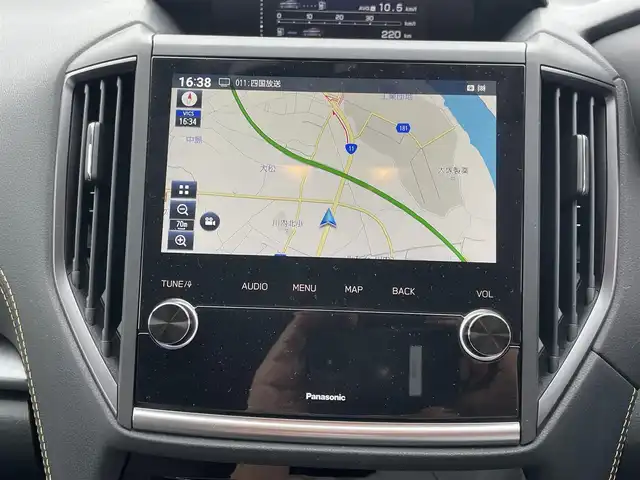 スバル ＸＶ ハイブリッド アドバンス スタイルエディション 徳島県 2022(令4)年 1.9万km クリスタルホワイトP 純正ナビ(CN-FX810D)/(CD・DVD・BD/Bluetooth/TV)/フロント・サイド・バックカメラ/社外ETC/ステアリングスイッチ/衝突被害軽減システム/追従機能付クルーズコントロール/レーンキープアシスト/ダウンヒルアシストコントロール/LEDヘッドライト/フロントフォグライト/オートライト/ハーフレザーシート/前席パワーシート/前席シートヒーター/D席シートメモリー/電動パーキングブレーキ/純正18インチアルミホイール/ルーフレール/USB充電/スマートキー/スペアキー