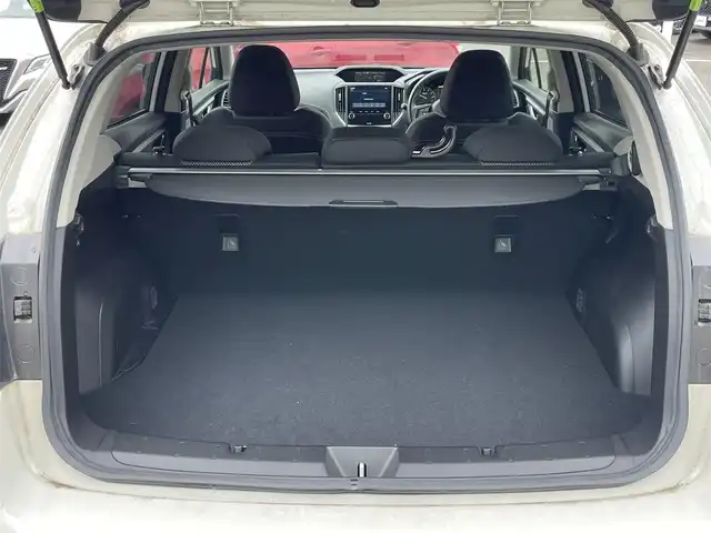 スバル ＸＶ ハイブリッド アドバンス スタイルエディション 徳島県 2022(令4)年 1.9万km クリスタルホワイトP 純正ナビ(CN-FX810D)/(CD・DVD・BD/Bluetooth/TV)/フロント・サイド・バックカメラ/社外ETC/ステアリングスイッチ/衝突被害軽減システム/追従機能付クルーズコントロール/レーンキープアシスト/ダウンヒルアシストコントロール/LEDヘッドライト/フロントフォグライト/オートライト/ハーフレザーシート/前席パワーシート/前席シートヒーター/D席シートメモリー/電動パーキングブレーキ/純正18インチアルミホイール/ルーフレール/USB充電/スマートキー/スペアキー