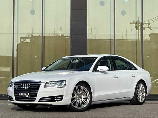 アウディ Ａ８ 4．0 TFSI クワトロ 石川県 2014(平26)年 3.7万km グレイシアホワイトメタリック サンルーフ/黒革シート/シートベンチレーション/純正ナビ/３６０カメラ/クリアランスソナー/電動トランク/クルーズコントロール/アダプティブＬＥＤライト/ソフトクローズドア/アドバンストキー