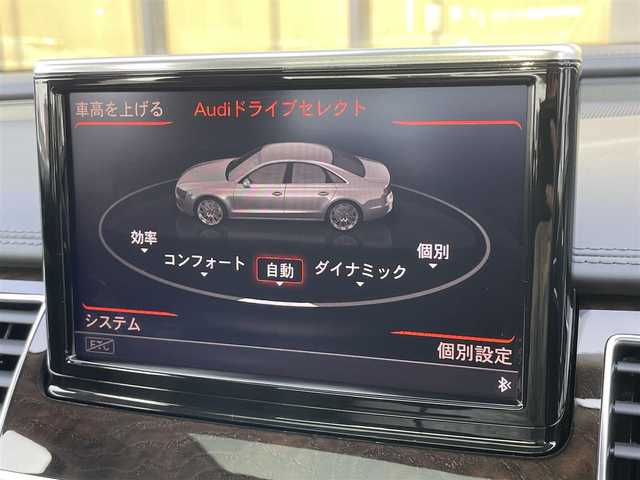 アウディ Ａ８ 4．0 TFSI クワトロ 石川県 2014(平26)年 3.7万km グレイシアホワイトメタリック サンルーフ/黒革シート/シートベンチレーション/純正ナビ/３６０カメラ/クリアランスソナー/電動トランク/クルーズコントロール/アダプティブＬＥＤライト/ソフトクローズドア/アドバンストキー