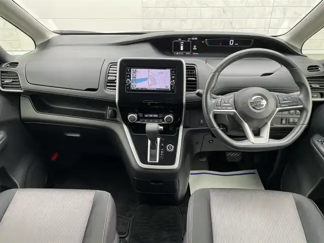 日産 セレナ ハイウェイスター Vセレクション 長崎県 2017(平29)年 10.8万km ブリリアントホワイトパール (株)IDOMが運営する【じしゃロン長崎店】の自社ローン専用車両になりますこちらは現金またはオートローンご利用時の価格です。自社ローンご希望の方は別途その旨お申付け下さい/ナビ　/バックカメラ　/フルセグ　/Ｂｌｕｅｔｏｏｔｈ　/両側パワースライドドア　/エマージェンシーブレーキ　/ＬＤＷ　/クルーズコントロール/ＥＴＣ　/プッシュスタート　/ＬＥＤヘッドライト　/フォグランプ