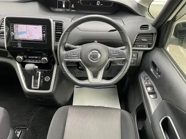 日産 セレナ ハイウェイスター Vセレクション 長崎県 2017(平29)年 10.8万km ブリリアントホワイトパール (株)IDOMが運営する【じしゃロン長崎店】の自社ローン専用車両になりますこちらは現金またはオートローンご利用時の価格です。自社ローンご希望の方は別途その旨お申付け下さい/ナビ　/バックカメラ　/フルセグ　/Ｂｌｕｅｔｏｏｔｈ　/両側パワースライドドア　/エマージェンシーブレーキ　/ＬＤＷ　/クルーズコントロール/ＥＴＣ　/プッシュスタート　/ＬＥＤヘッドライト　/フォグランプ