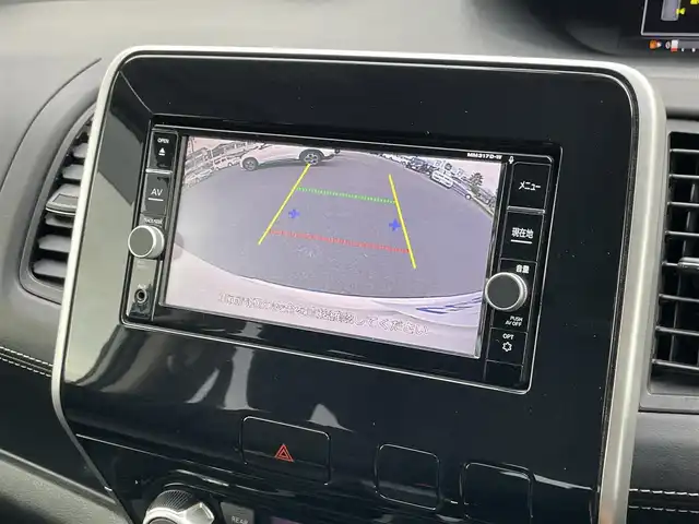日産 セレナ ハイウェイスター Vセレクション 長崎県 2017(平29)年 10.8万km ブリリアントホワイトパール (株)IDOMが運営する【じしゃロン長崎店】の自社ローン専用車両になりますこちらは現金またはオートローンご利用時の価格です。自社ローンご希望の方は別途その旨お申付け下さい/ナビ　/バックカメラ　/フルセグ　/Ｂｌｕｅｔｏｏｔｈ　/両側パワースライドドア　/エマージェンシーブレーキ　/ＬＤＷ　/クルーズコントロール/ＥＴＣ　/プッシュスタート　/ＬＥＤヘッドライト　/フォグランプ