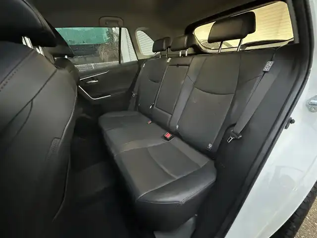 トヨタ ＲＡＶ４ アドベンチャー オフロードPKG 愛知県 2021(令3)年 3.6万km スーパーホワイトⅡ ワンオーナー/純正ディスプレイオーディオ/バックカメラ/Bluetooth/ウィンカーミラー/クルーズコントロール/プッシュスタート/パワーバックドア/レーンキープ/衝突軽減ブレーキ