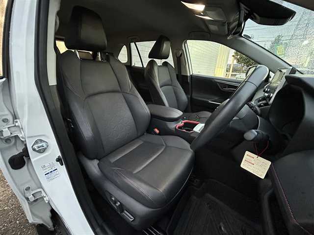 トヨタ ＲＡＶ４ アドベンチャー オフロードPKG 愛知県 2021(令3)年 3.6万km スーパーホワイトⅡ ワンオーナー/純正ディスプレイオーディオ/バックカメラ/Bluetooth/ウィンカーミラー/クルーズコントロール/プッシュスタート/パワーバックドア/レーンキープ/衝突軽減ブレーキ