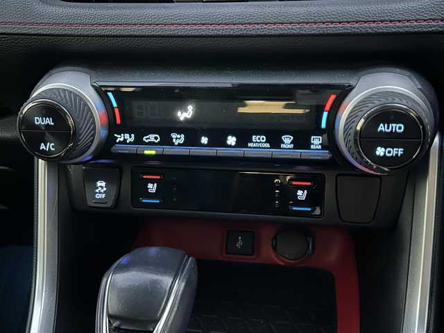 トヨタ ＲＡＶ４ アドベンチャー オフロードPKG 愛知県 2021(令3)年 3.6万km スーパーホワイトⅡ ワンオーナー/純正ディスプレイオーディオ/バックカメラ/Bluetooth/ウィンカーミラー/クルーズコントロール/プッシュスタート/パワーバックドア/レーンキープ/衝突軽減ブレーキ