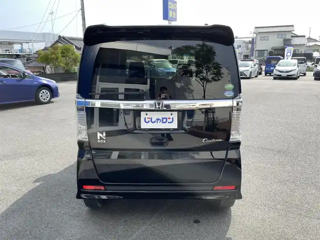 ホンダ Ｎ ＢＯＸ カスタム SSパッケージ 福島県 2015(平27)年 6.4万km クリスタルブラックパール (株)IDOMが運営する【じしゃロンいわき店】の自社ローン専用車両になります。こちらは現金またはオートローンご利用時の価格です。自社ローンご希望の方は別途その旨お申付け下さい/登録時走行距離63555km/ギャザーズ純正ナビゲーション/プッシュスタート/スマートキー/両側パワースライドドア/バックカメラ/シートヒーター/ウィンカーミラー /サイドバイザー/フロアマット/純正アルミホイール