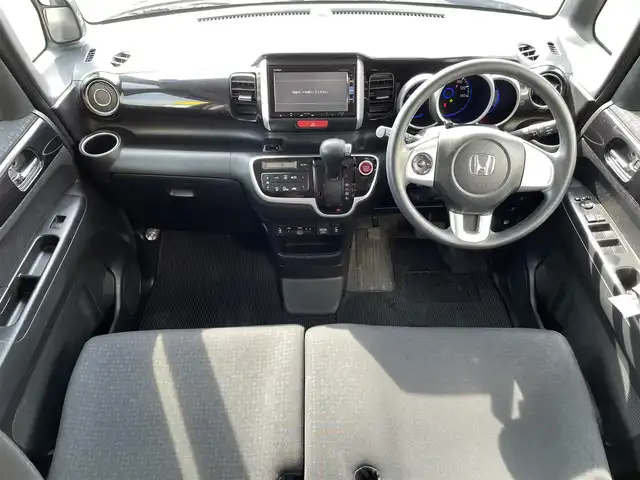 ホンダ Ｎ ＢＯＸ カスタム SSパッケージ 福島県 2015(平27)年 6.4万km クリスタルブラックパール (株)IDOMが運営する【じしゃロンいわき店】の自社ローン専用車両になります。こちらは現金またはオートローンご利用時の価格です。自社ローンご希望の方は別途その旨お申付け下さい/登録時走行距離63555km/ギャザーズ純正ナビゲーション/プッシュスタート/スマートキー/両側パワースライドドア/バックカメラ/シートヒーター/ウィンカーミラー /サイドバイザー/フロアマット/純正アルミホイール