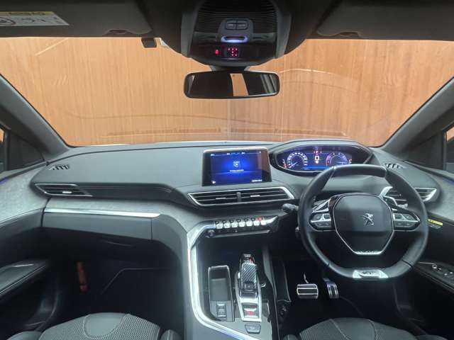 プジョー ５００８ GT ブルーHDi 千葉県 2022(令4)年 1.9万km パール パノラマＳＲ　/半革シート　/ＡＣＣ　/ディスプレイオーディオ　/ＣａｒＰｌａｙ　/Ｂカメラ　/シートヒーター　/電動リアゲート　/フルＬＥＤヘッドライト　/衝突軽減Ｂ　/ＢＳＭ　/ＬＫＡ　/ＥＴＣ　/禁煙車　/７人乗り
