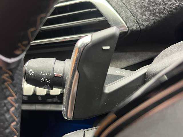 プジョー ５００８ GT ブルーHDi 千葉県 2022(令4)年 1.9万km パール パノラマＳＲ　/半革シート　/ＡＣＣ　/ディスプレイオーディオ　/ＣａｒＰｌａｙ　/Ｂカメラ　/シートヒーター　/電動リアゲート　/フルＬＥＤヘッドライト　/衝突軽減Ｂ　/ＢＳＭ　/ＬＫＡ　/ＥＴＣ　/禁煙車　/７人乗り