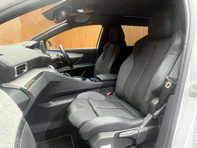プジョー ５００８ GT ブルーHDi 千葉県 2022(令4)年 1.9万km パール パノラマＳＲ　/半革シート　/ＡＣＣ　/ディスプレイオーディオ　/ＣａｒＰｌａｙ　/Ｂカメラ　/シートヒーター　/電動リアゲート　/フルＬＥＤヘッドライト　/衝突軽減Ｂ　/ＢＳＭ　/ＬＫＡ　/ＥＴＣ　/禁煙車　/７人乗り