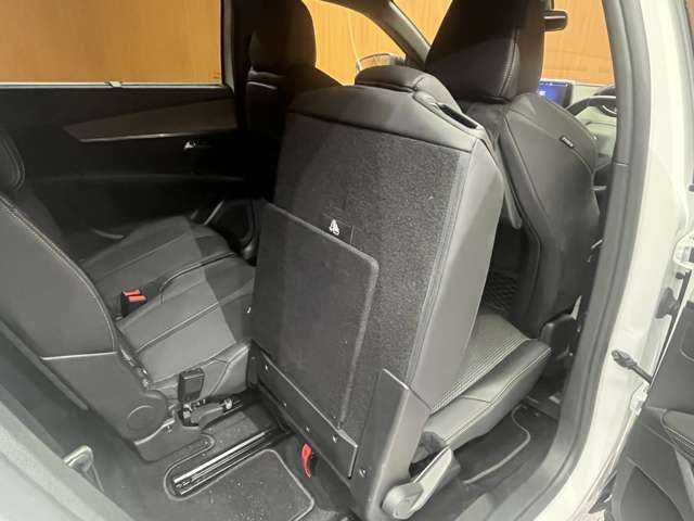 プジョー ５００８ GT ブルーHDi 千葉県 2022(令4)年 1.9万km パール パノラマＳＲ　/半革シート　/ＡＣＣ　/ディスプレイオーディオ　/ＣａｒＰｌａｙ　/Ｂカメラ　/シートヒーター　/電動リアゲート　/フルＬＥＤヘッドライト　/衝突軽減Ｂ　/ＢＳＭ　/ＬＫＡ　/ＥＴＣ　/禁煙車　/７人乗り