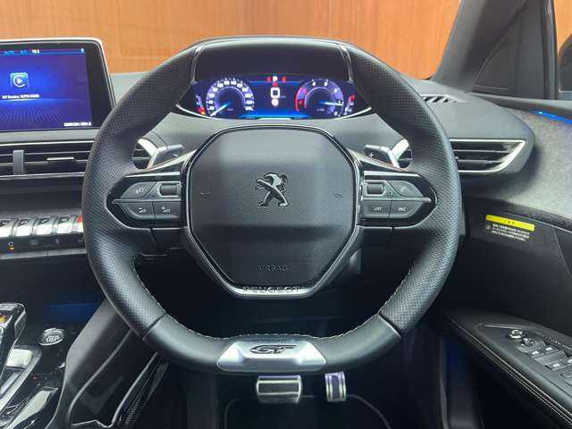 プジョー ５００８ GT ブルーHDi 千葉県 2022(令4)年 1.9万km パール パノラマＳＲ　/半革シート　/ＡＣＣ　/ディスプレイオーディオ　/ＣａｒＰｌａｙ　/Ｂカメラ　/シートヒーター　/電動リアゲート　/フルＬＥＤヘッドライト　/衝突軽減Ｂ　/ＢＳＭ　/ＬＫＡ　/ＥＴＣ　/禁煙車　/７人乗り