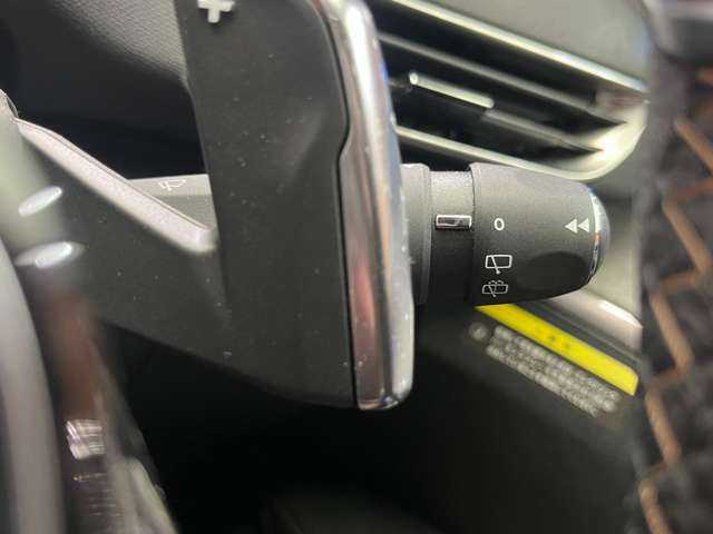 プジョー ５００８ GT ブルーHDi 千葉県 2022(令4)年 1.9万km パール パノラマＳＲ　/半革シート　/ＡＣＣ　/ディスプレイオーディオ　/ＣａｒＰｌａｙ　/Ｂカメラ　/シートヒーター　/電動リアゲート　/フルＬＥＤヘッドライト　/衝突軽減Ｂ　/ＢＳＭ　/ＬＫＡ　/ＥＴＣ　/禁煙車　/７人乗り