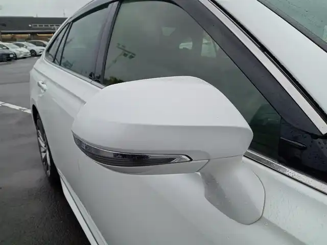 トヨタ クラウン ハイブリッド RS 福井県 2022(令4)年 9.7万km プレシャスホワイトパール 純正18インチAW/パノラミックビューモニター/ビルトインETC2.0/純正ナビ/フルセグテレビ/ヘッドアップディスプレイ/BSM/ステアリングヒーター/前席パワーシート/前後ドライブレコーダー/シートヒーター/全車速追従機能付クルーズコントロール/前後コーナーセンサー/SOSボタン/衝突被害軽減システム/レーンキープアシスト/横滑り防止装置/盗難防止装置/本革巻きステアリング/アイドリングストップ/オートホールド/純正フロアマット/スマートキー