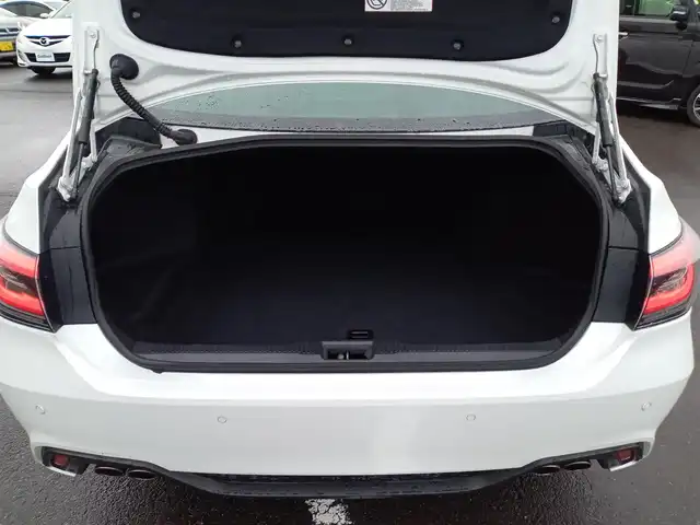 トヨタ クラウン ハイブリッド RS 福井県 2022(令4)年 9.7万km プレシャスホワイトパール 純正18インチAW/パノラミックビューモニター/ビルトインETC2.0/純正ナビ/フルセグテレビ/ヘッドアップディスプレイ/BSM/ステアリングヒーター/前席パワーシート/前後ドライブレコーダー/シートヒーター/全車速追従機能付クルーズコントロール/前後コーナーセンサー/SOSボタン/衝突被害軽減システム/レーンキープアシスト/横滑り防止装置/盗難防止装置/本革巻きステアリング/アイドリングストップ/オートホールド/純正フロアマット/スマートキー