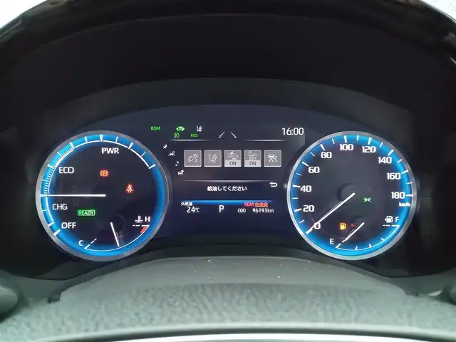 トヨタ クラウン ハイブリッド RS 福井県 2022(令4)年 9.7万km プレシャスホワイトパール 純正18インチAW/パノラミックビューモニター/ビルトインETC2.0/純正ナビ/フルセグテレビ/ヘッドアップディスプレイ/BSM/ステアリングヒーター/前席パワーシート/前後ドライブレコーダー/シートヒーター/全車速追従機能付クルーズコントロール/前後コーナーセンサー/SOSボタン/衝突被害軽減システム/レーンキープアシスト/横滑り防止装置/盗難防止装置/本革巻きステアリング/アイドリングストップ/オートホールド/純正フロアマット/スマートキー