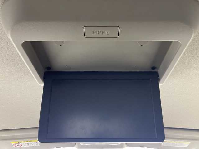 日産 セレナ e－パワー ハイウェイスター V 神奈川県 2022(令4)年 6.7万km パール