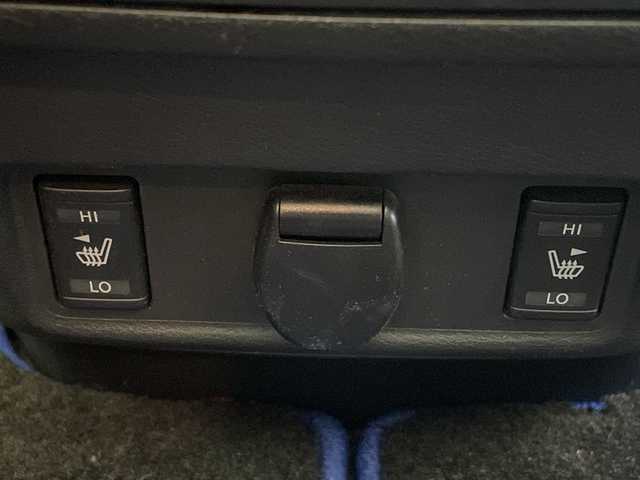 日産 セレナ e－パワー ハイウェイスター V 神奈川県 2022(令4)年 6.7万km パール