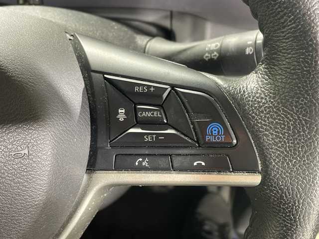 日産 セレナ e－パワー ハイウェイスター V 神奈川県 2022(令4)年 6.7万km パール