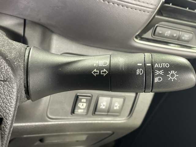 日産 セレナ e－パワー ハイウェイスター V 神奈川県 2022(令4)年 6.7万km パール