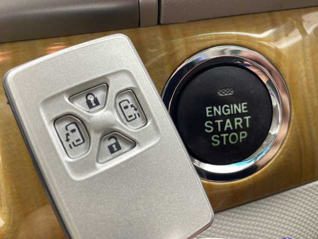 トヨタ エスティマ アエラス Gエディション 茨城県 2008(平20)年 5.5万km ホワイトパールクリスタルシャイン 純正ナビ/フルセグTV/DVD再生有/バックカメラ/ETC/スマートキー/オットマン/フロントフォグ/両側パワースライドドア/盗難防止装置