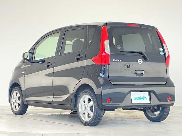 日産 デイズ J 愛知県 2016(平28)年 4.9万km ブラック 衝突軽減システム/純正７型SDナビ/フルセグ/CD/Bluetooth/バックカメラ/横滑り防止機能/フロアマット/リモコンキー/ベンチシート/アルミホイール