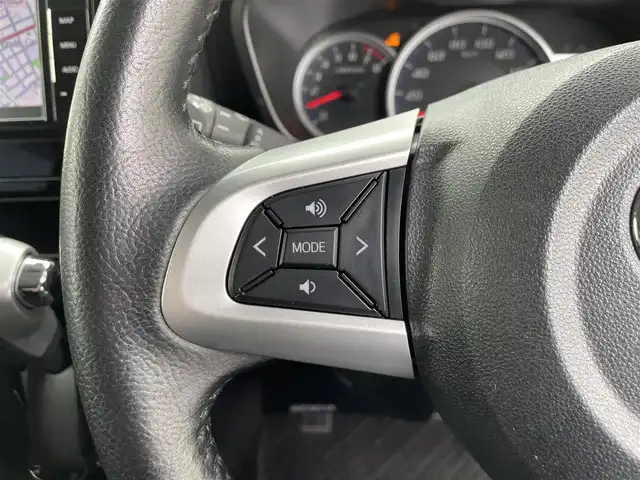 トヨタ タンク カスタムG－T 埼玉県 2017(平29)年 11.1万km レーザーブルークリスタルシャイン (株)IDOMが運営する【じしゃロン鳩ヶ谷店】の自社ローン専用車両になりますこちらは現金またはオートローンご利用時の価格です。自社ローンご希望の方は別途その旨お申付け下さい/社外ＳＤナビ（CN-RA03WD）/　AM/FM/CD/DVD/フルセグTV/MSV/BT/バックカメラ/両側パワースライドドア/クルーズコントロール/レーンアシスト/衝突軽減システム/ステアリングスイッチ/革巻きステアリング/スペアタイヤ/LEDヘッドライト/フォグランプ　/純正アルミホイール/ＥＴＣ　/ドアバイザー　/電動格納式ウィンカーミラー/ISOFIX/プッシュスタートボタン/　スマートキー×1
