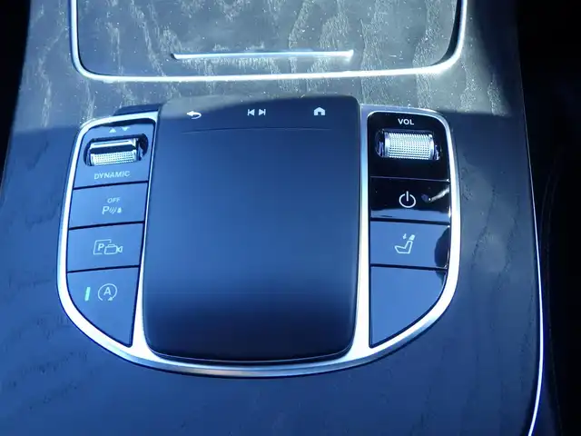 メルセデス・ベンツ Ｍ・ベンツ Ｅ２２０ｄ ステーションワゴン スポーツ 千葉県 2022(令4)年 3.3万km ダイヤモンドホワイト アクティブブレーキアシスト/アクティブレーンキーピングアシスト/レーンチェンジアシスト/ブラインドスポットアシスト/アテンションアシスト/ディストロニック/パノラミックスライディングルーフ/ヘッドアップディスプレイ/ブラックレザーシート/前席パワーシート/各席シートヒーター/純正ナビ/地デジTV/【Bluetooth接続】/360°カメラ/革巻きステアリング/ステアリングスイッチ/ETC/LEDヘッドライト/ウインカーミラー/パークトロニック/純正19インチアルミホイル/サイド/カーテンエアバッグ/スマートキー