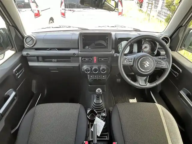 スズキ ジムニー シエラ JC 福岡県 2023(令5)年 1.9万km ピュアホワイトP セーフティーサポート/デュアルセントコントロール/ダウンヒルアシストコントロール/クルコン/前後ドラレコ/シートヒーター/ヒーテッドドアミラー/純正LEDヘッドライト/純正フロアマット/純正15インチアルミホイール/プッシュスタート/スマートキー