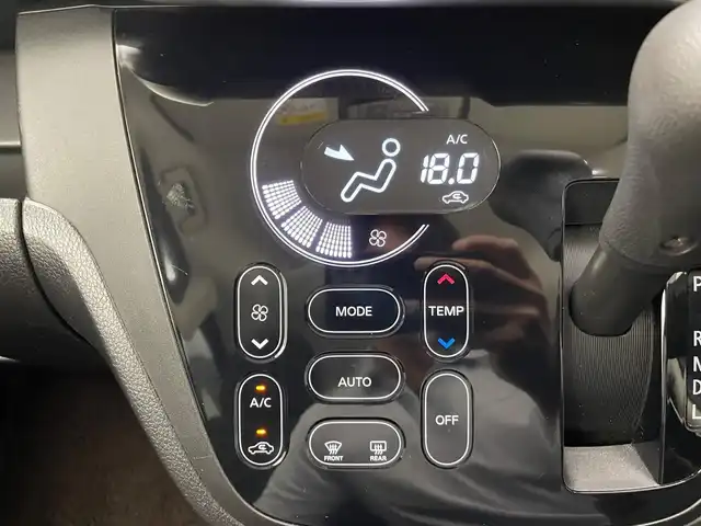 日産 デイズ ルークス HWS X Vセレクション 兵庫県 2016(平28)年 4.7万km 青 純正SDナビ/（CD、DVD、Aux、SD）/両側パワースライドドア/アラウンドビューモニター/アイドリングストップ/衝突軽減ブレーキ/ETC/電動格納ミラー/キセノンライト/ドアバイザー/フロアマット/スマートキー/スペアキー