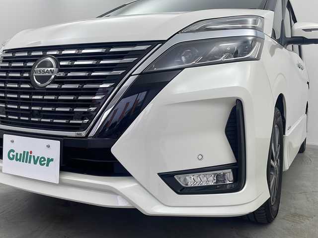 日産 セレナ ハイウェイスター V 大阪府 2020(令2)年 6.4万km ブリリアントホワイトパール エマージェンシーブレーキ/純正SDナビ/・フルセグTV/・BT AUDIO/プロパイロット/アラウンドビューモニター/両側パワースライドドア/フリップダウンモニター/ETC/ドライブレコーダー/BSM/コーナーセンサー/純正16インチAW/プッシュスタート /スマートキー