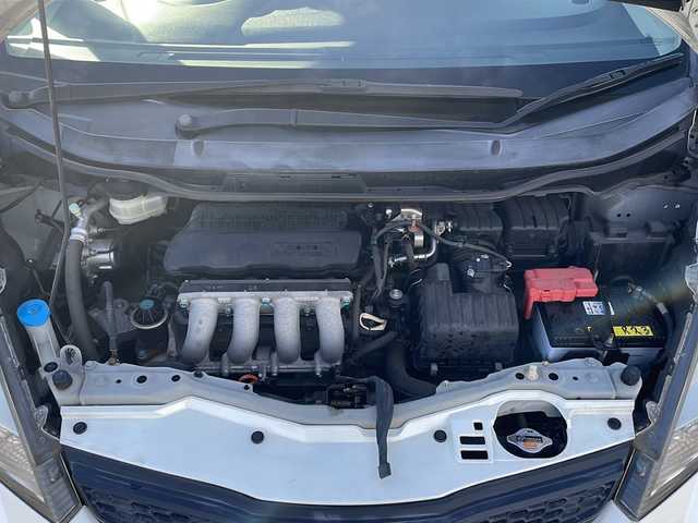 ホンダ フィット G 富山県 2012(平24)年 3.6万km プレミアムホワイトパール ワンオーナー/禁煙車/純正ＳＤナビ/バックカメラ/ＣＤ・ＤＶＤ/ワンセグＴＶ/純正フロアマット/リモコンキー/スペアキー/電動格納ミラー/ハロゲンヘッドライト/保証書