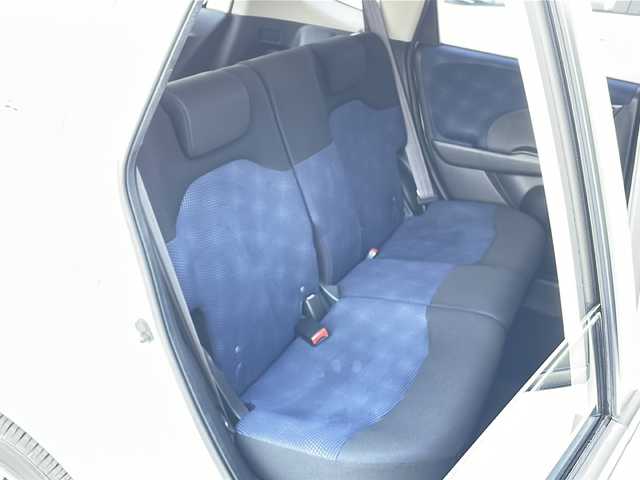 ホンダ フィット G 富山県 2012(平24)年 3.6万km プレミアムホワイトパール ワンオーナー/禁煙車/純正ＳＤナビ/バックカメラ/ＣＤ・ＤＶＤ/ワンセグＴＶ/純正フロアマット/リモコンキー/スペアキー/電動格納ミラー/ハロゲンヘッドライト/保証書