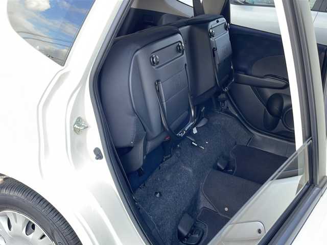 ホンダ フィット G 富山県 2012(平24)年 3.6万km プレミアムホワイトパール ワンオーナー/禁煙車/純正ＳＤナビ/バックカメラ/ＣＤ・ＤＶＤ/ワンセグＴＶ/純正フロアマット/リモコンキー/スペアキー/電動格納ミラー/ハロゲンヘッドライト/保証書