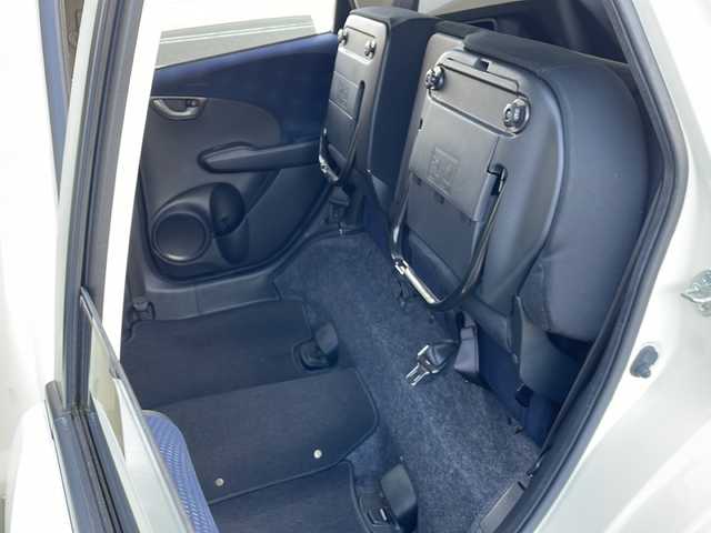 ホンダ フィット G 富山県 2012(平24)年 3.6万km プレミアムホワイトパール ワンオーナー/禁煙車/純正ＳＤナビ/バックカメラ/ＣＤ・ＤＶＤ/ワンセグＴＶ/純正フロアマット/リモコンキー/スペアキー/電動格納ミラー/ハロゲンヘッドライト/保証書