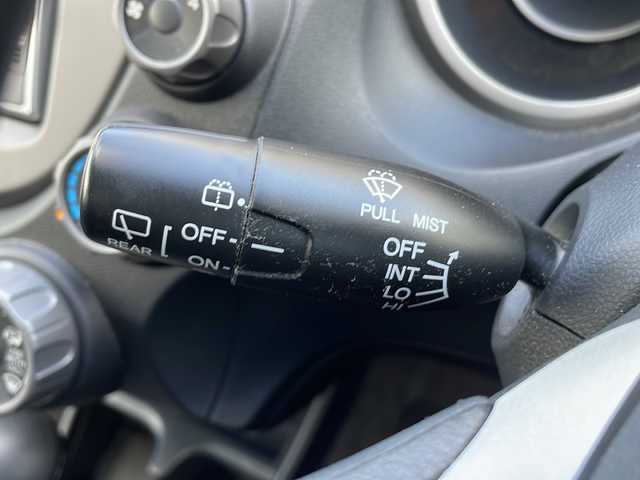 ホンダ フィット G 富山県 2012(平24)年 3.6万km プレミアムホワイトパール ワンオーナー/禁煙車/純正ＳＤナビ/バックカメラ/ＣＤ・ＤＶＤ/ワンセグＴＶ/純正フロアマット/リモコンキー/スペアキー/電動格納ミラー/ハロゲンヘッドライト/保証書