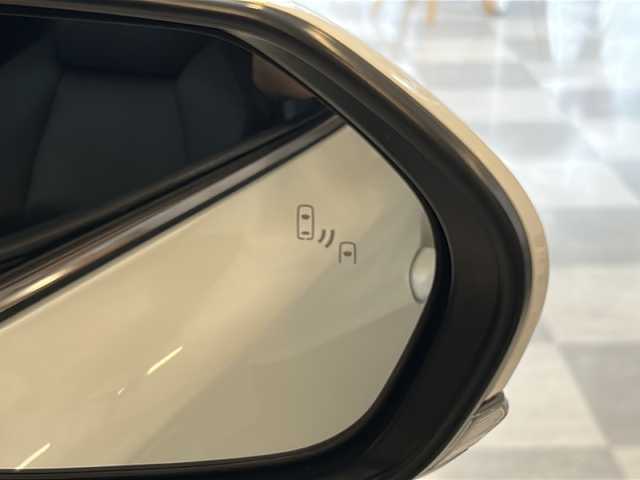 トヨタ Ｃ－ＨＲ G 岐阜県 2020(令2)年 5.7万km ホワイトパールクリスタルシャイン モデリスタエアロ（F/S/R）/純正8型ディスプレイオーディオ/パノラミックビューモニター/Bluetooth/フルセグ視聴/ナビキット/前後ドライブレコーダー/ハーフレザーシート/トヨタセーフティセンス/レーダークルーズコントロール/ETC/LEDヘッドライト/オートハイビーム/オートライト/クリアランスソナー/プッシュスタート/スマートキー/USBポート/ブレーキホールド