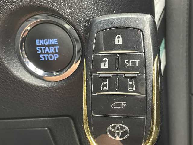 トヨタ アルファード S タイプゴールドⅡ 兵庫県 2021(令3)年 4.9万km ブラック ディスプレイオーディオ/前後ドラレコ/ＥＴＣ２．０/Toyota Safety Sense/・レーントレーシングアシスト(LTA)/・プリクラッシュセーフティ/・レーダークルーズコントロール(全車速追従機能付)/・アダプティブハイビームシステム(AHS)/・オートマチックハイビーム(AHB)/・ロードサインアシスト(RSA)/・リヤクロストラフィックオートブレーキ［パーキングサポートブレーキ(後方接近車両)/・アシストするブラインドスポットモニター(BSM)