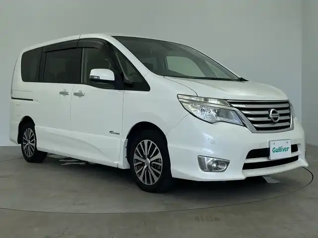 日産 セレナ HWS S HV Vセレ +SeftyⅡ 鹿児島県 2015(平27)年 6.4万km ブリリアントホワイトパール 純正ナビ（MC315P-W）/CD/DVD/Bluetooth/フルセグテレビ/アラウンドビュー/両側パワースライド/エマージェンシーブレーキ/レーンキープアシスト/クルーズコントロール/純正フロアマット/リアサンシェード/ドアバイザー/シートバックテーブル/ETC