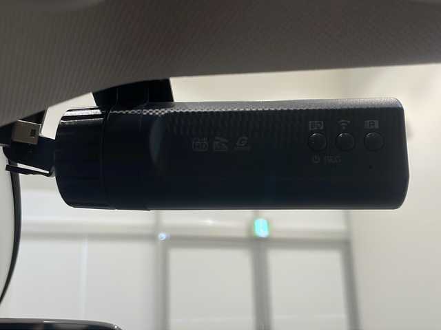 フォルクスワーゲン パサート ヴァリアント TDI ハイライン 新潟県 2018(平30)年 2.3万km ピュアホワイト テクノロジーパッケージ/-デジタルメータークラスター/-ダイナミックライトアシスト/-アラウンドビューカメラ/-パークアシスト/-電子制御式ディファレンシャルロック”XDS”/純正9.2インチナビ”DiscoverPro”/（SSDナビ/フルセグTV/Apple Car Play/BT/CD/DVD)/オールインセーフティ/-アクティブクルーズコントロール/-渋滞時追従支援システム/-レーンキープアシスト/-レーンチェンジアシストシステム/-リヤトラフィックアシストシステム/-パークディスタンスコントロール/-ドライバー疲労検知システム/-プリクラッシュブレーキシステム/-ダイナミックコーナーリングライト/レザーシート/シートヒーター/ベンチレーション/メモリ付きパワーシート/純正18インチアルミホイール/ドライブレコーダー/ETC/パワーバックドア