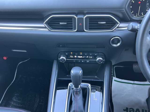 マツダ ＣＸ－５ XD スポーツアピアランス 茨城県 2022(令4)年 3万km スノーフレイクホワイトパールマイカ 純正SDナビ/　　BT/フルセグ/バックカメラ/アラウンドビューモニター/レーダークルーズコントロール/パワーバックドア/レザーシート/シートメモリー/ヒートヒーター/パワーシート/純正アルミホイール/パドルシフト/ステアリングスイッチ/革巻きステアリング/ステアリングヒーター/純正フロアマット/アイドリングストップ/USB/ヘッドアップディスプレイ/BOZEスピーカー/スマートキー/ETC