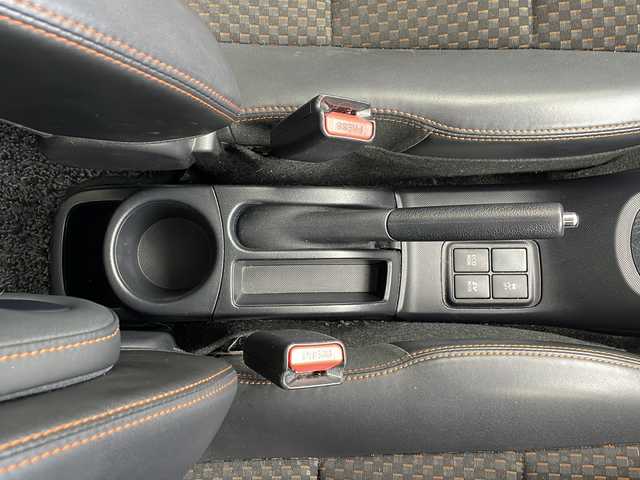 トヨタ アクア X－URBAN 沖縄県 2015(平27)年 6.8万km オレンジパールクリスタルシャイン 純正ナビ(NSZT-W64)/（フルセグTV　DVD再生　Bluetooth接続）/バックカメラ/ビルトインETC/前後ドライブレコーダー/ハーフレザーシート/スマートキー/プッシュスタート/純正フロアマット/ドアバイザー/純正16インチアルミホイール/LEDヘッドライト/オートライト
