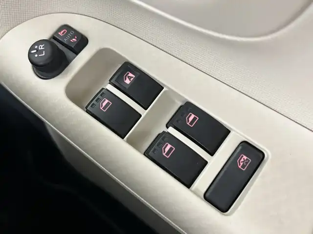 ダイハツ ムーヴ キャンバス X SA Ⅲ 愛知県 2021(令3)年 2.8万km グレーマイカM 純正ディスプレイオーディオ/・DVD再生・Bluetooth/バックカメラ/スマートアシスト３/・衝突回避支援ブレーキ/・衝突警報機能/・車線逸脱警報機能/・誤発進抑制制御機能/・先行車発進お知らせ機能/・オートハイビーム/両側パワースライド/オートライト/オートエアコン/チルトステアリング/シートリフター/キーフリーシステム/プッシュスタート/イモビライザー