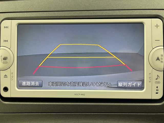 トヨタ プリウス L 岐阜県 2013(平25)年 11.9万km スーパーホワイトⅡ 純正ナビ/AM/FM/CD/Bluetooth/ワンセグTV/バックモニター/ETC/オートライト/ステアリングリモコン/電動格納ミラー/ヘッドライトレベライザー/パワーウィンドウ/スマートキー/プッシュスタート