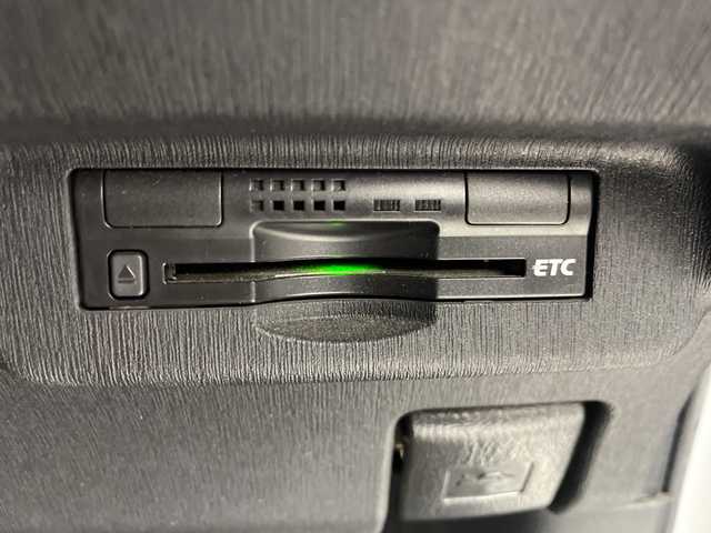 トヨタ プリウス L 岐阜県 2013(平25)年 11.9万km スーパーホワイトⅡ 純正ナビ/AM/FM/CD/Bluetooth/ワンセグTV/バックモニター/ETC/オートライト/ステアリングリモコン/電動格納ミラー/ヘッドライトレベライザー/パワーウィンドウ/スマートキー/プッシュスタート