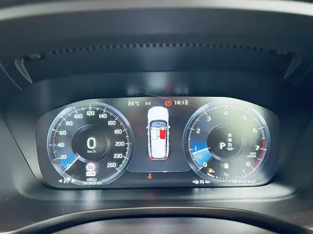 ボルボ Ｖ６０ B5 インスクリプション 大阪府 2021(令3)年 1.9万km ガンＭ ワンオーナー/サンルーフ/HUD/ACC/Bowers＆Wilkins/BLIS/ベージュ革/メモリ付きパワーシート/エアシートヒーター/ステアリングヒーター/純正ナビ/ＴＶ/360度カメラ/applecarplay/自動駐車/ワイヤレス充電/純正19インチAW/LEDヘッドライト/電動リアゲート