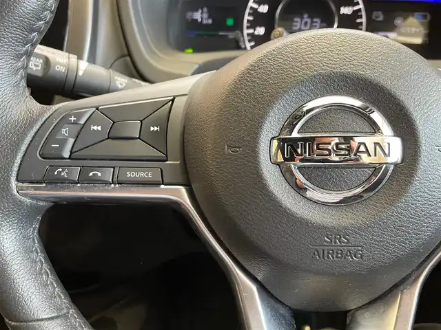 日産 ノート e－パワー メダリスト Bアロー 岩手県 2018(平30)年 10.6万km スーパーブラック ワンオーナー/アラウンドビューモニター/インテリジェントルームミラー/インテリジェントクルーズコントロール/エマージェンシーブレーキ/レーンアシスト/横滑り防止装置/踏み間違い衝突防止アシスト/前後ソナー/オートエアコン/社外ナビ/フルセグTV/Blu-ray再生/ドライブレコーダー/ETC/LEDヘッドライト/フォグランプ/純正15インチアルミホイール