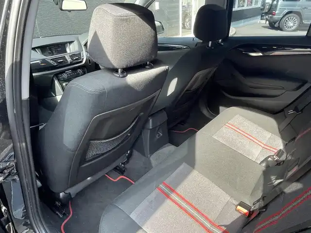 ＢＭＷ Ｘ１ sDrive 20i 大分県 2013(平25)年 10.1万km サファイアブラックP 取扱説明書/保証書/純正ナビ/Bluetooth/CD/DVD/AUX/USB/キセノンヘッドライト/オートライト/アイドリングストップ/プッシュスタート/純正18インチAW/ドライブレコーダー前後/ETC